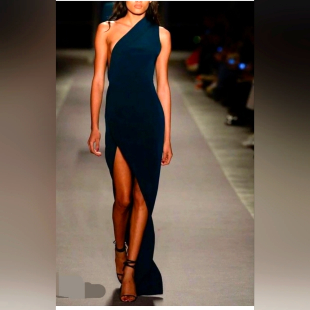 💙NEW! Sexy double asymmetrical  dress.👗💙